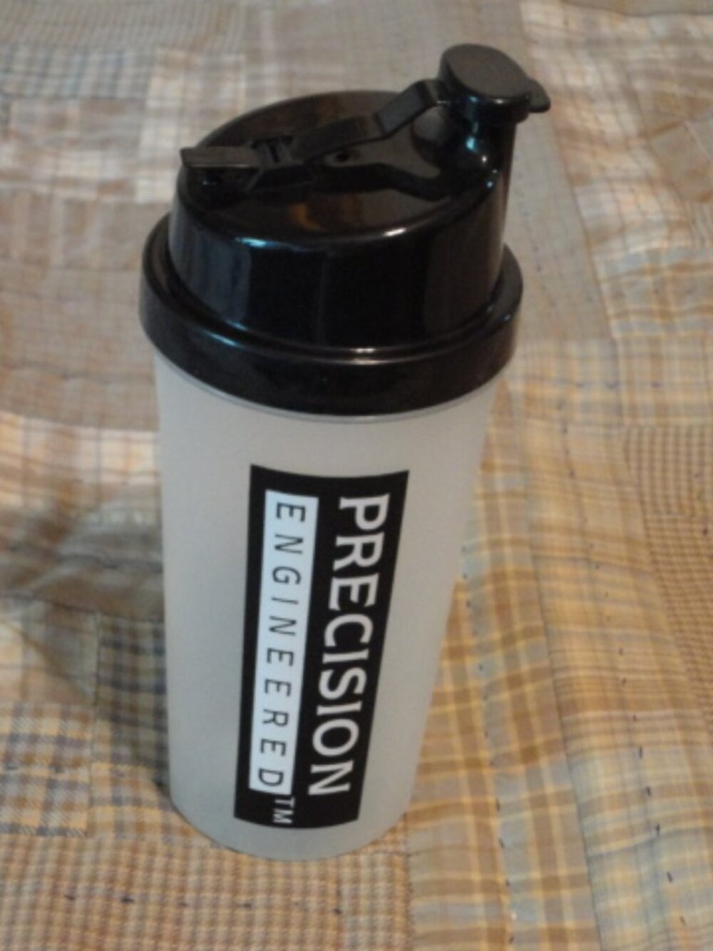 Black Protein Precision Engineered Drink Cup with Top 20oz